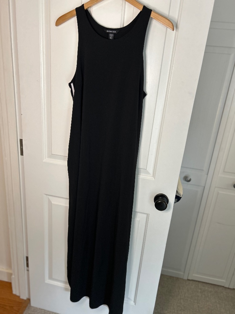 Athlete Journey Dress Black with white piping - Size Medium Tall